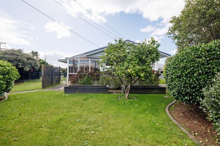 Photo of property in 86 Sandwich Road, St Andrews, Hamilton, 3200