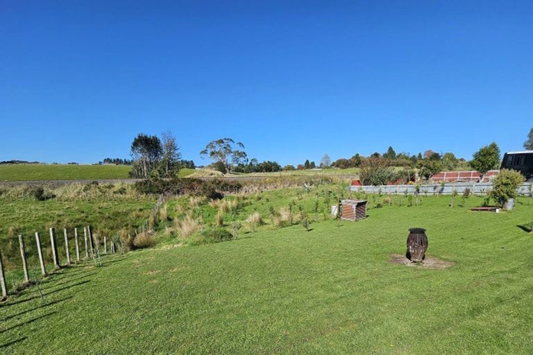 Photo of property in 56 Herbert Street, Eketahuna, 4900