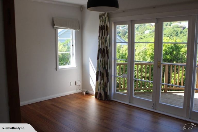 Photo of property in 8 Rodney Street, Northland, Wellington, 6012