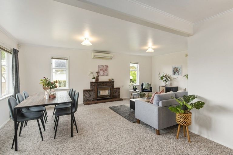 Photo of property in 10 Gardener Street, Levin, 5510