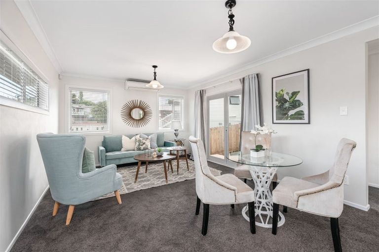 Photo of property in 44 Tahi Terrace, Glen Eden, Auckland, 0602