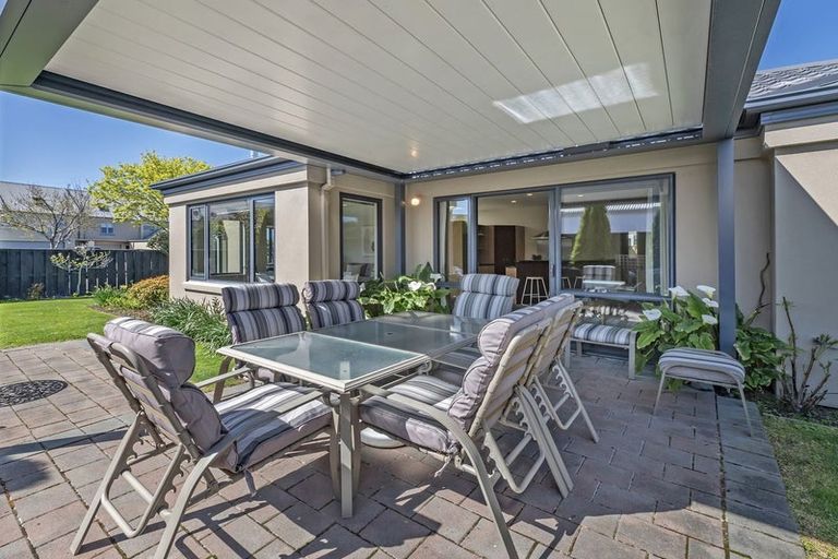 Photo of property in 35 Beechwood Drive, Northwood, Christchurch, 8051