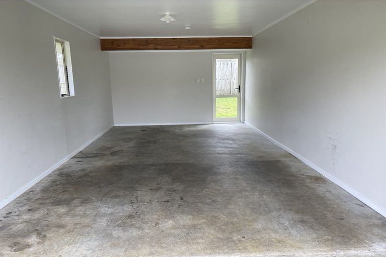 Photo of property in 4 Cretian Crescent, Henderson, Auckland, 0612