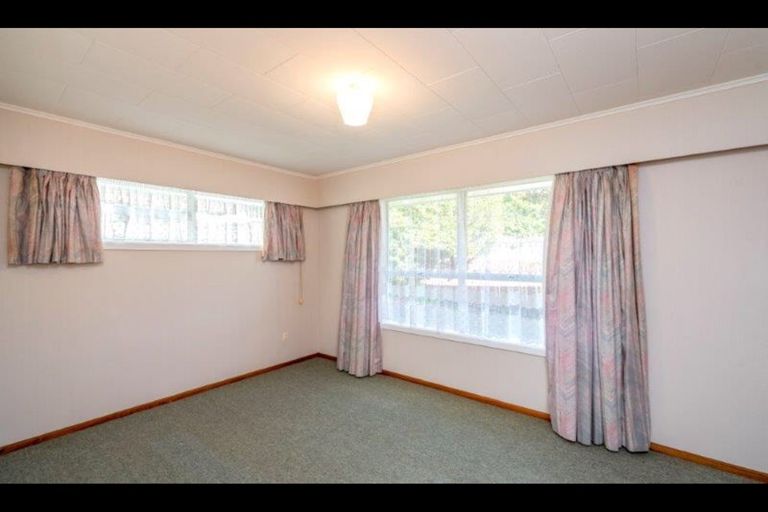 Photo of property in 45 Huia Street, Waikanae, 5036