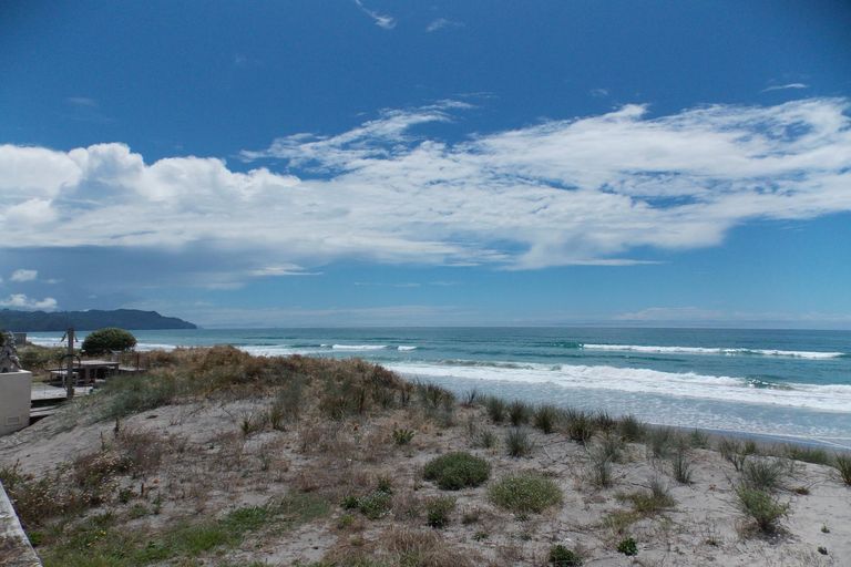 Photo of property in 61 Bway Road, Waihi Beach, 3611