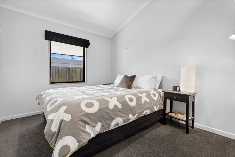 Photo of property in 11 Juno Place, Wanaka, 9305