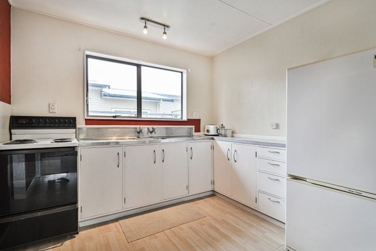 Photo of property in 2/704 Charles Street, Raureka, Hastings, 4120