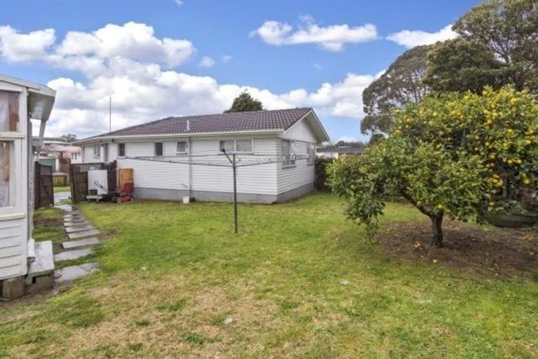 Photo of property in 34 Mascot Avenue, Mangere, Auckland, 2022