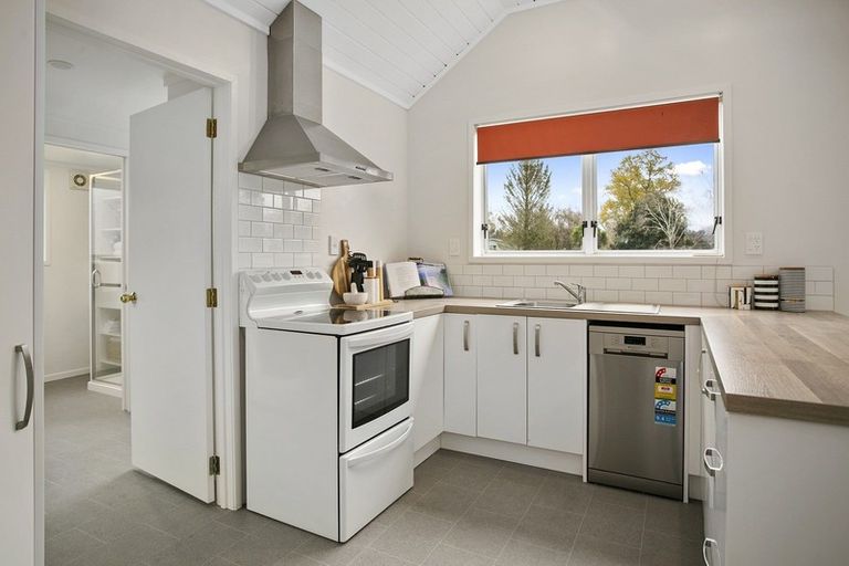 Photo of property in 151 Racecourse Road, Cambridge, 3493