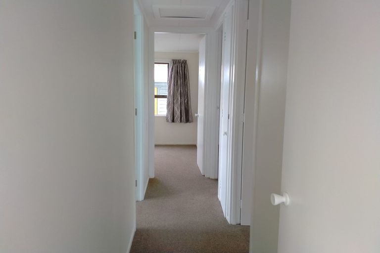 Photo of property in 25 Jeffares Place, Taradale, Napier, 4112