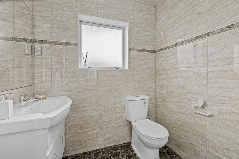 Photo of property in 22a Takanini Road, Takanini, 2112