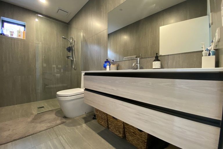 Photo of property in 2 Mckenzies Shute, Jacks Point, Queenstown, 9371