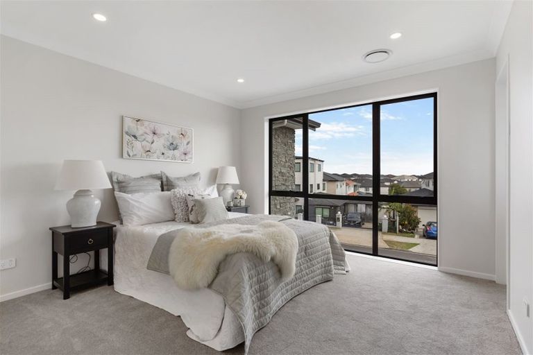 Photo of property in 44 Drumbuoy Drive, Flat Bush, Auckland, 2019