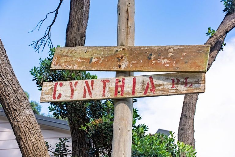 Photo of property in 20 Cynthia Place, Baylys Beach, Dargaville, 0377