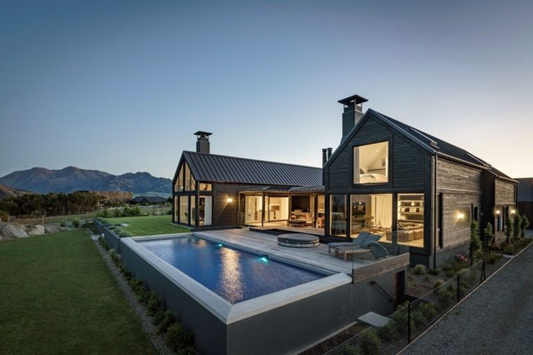 Photo of property in Mount Gold Place, Wanaka, 9305