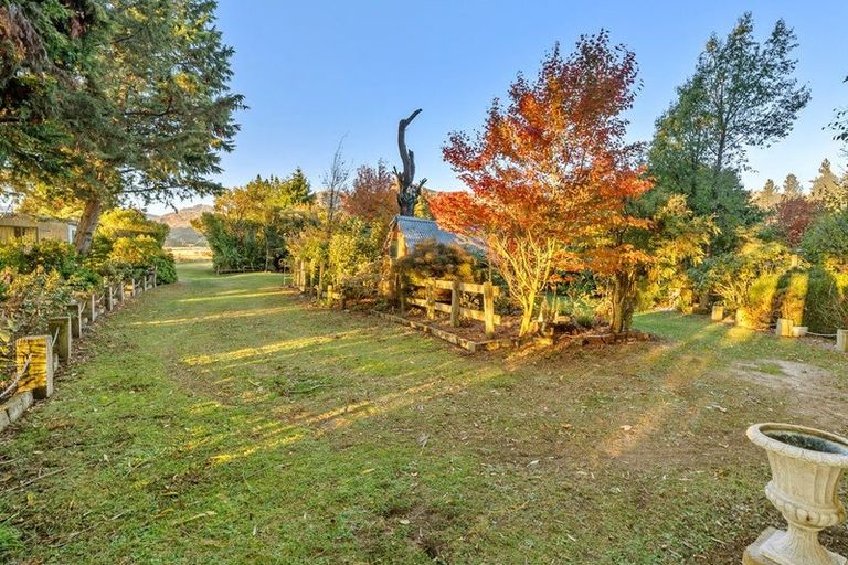 Photo of property in 822 Kane Road, Hawea Flat, Wanaka, 9382