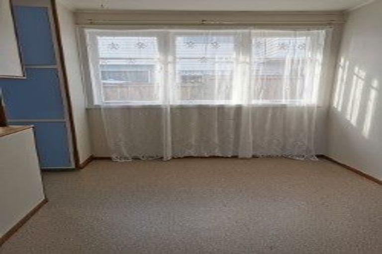 Photo of property in 6 Karamu Street, Te Atatu Peninsula, Auckland, 0610