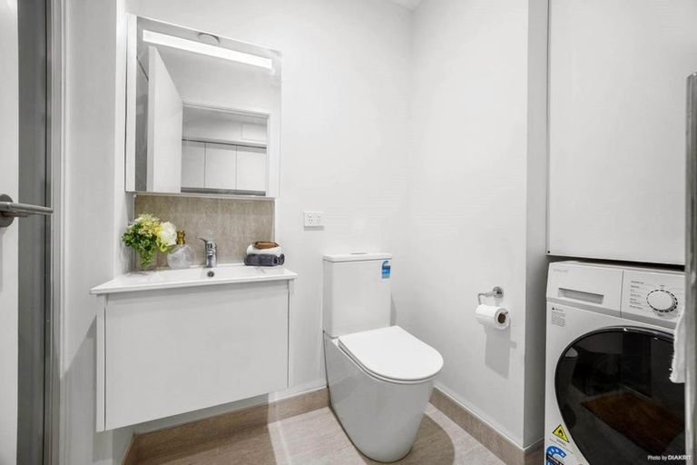 Photo of property in 8 Gray Avenue, Mangere East, Auckland, 2024