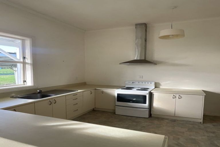 Photo of property in 69-73 Red Hills Road, Massey, Auckland, 0614