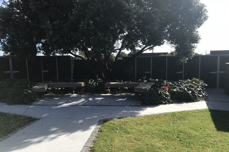 Photo of property in 327d Hobsonville Road, Hobsonville, Auckland, 0618