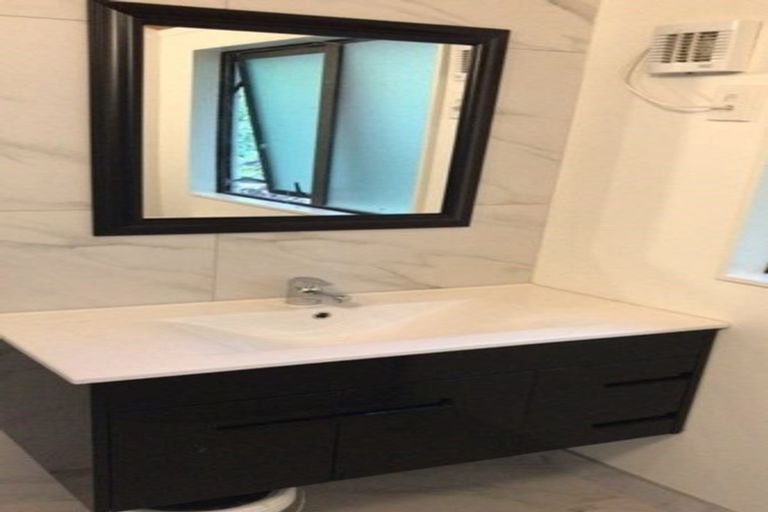 Photo of property in 40 Gracechurch Drive, Flat Bush, Auckland, 2016