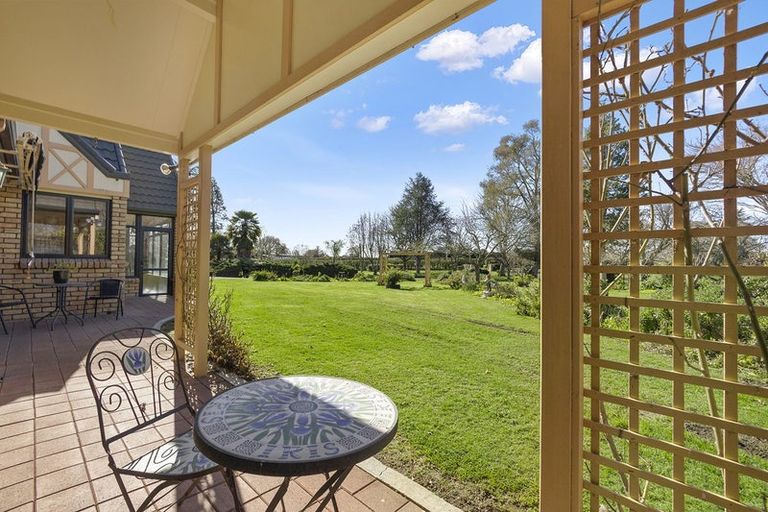 Photo of property in 145 Racecourse Road, Cambridge, 3493