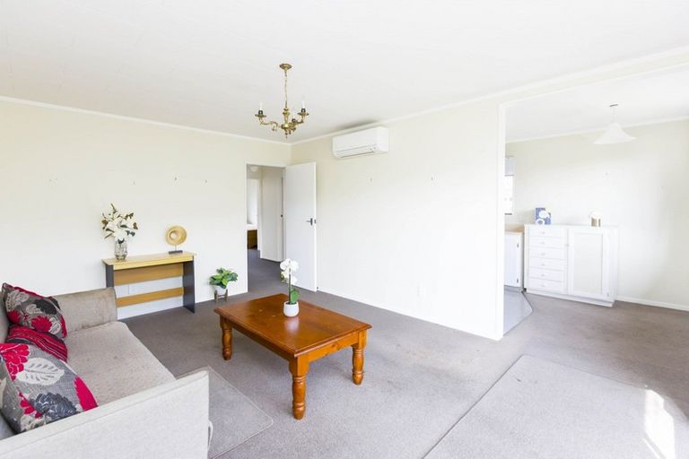 Photo of property in 48f2- Kowhai Avenue, Ebdentown, Upper Hutt, 5018