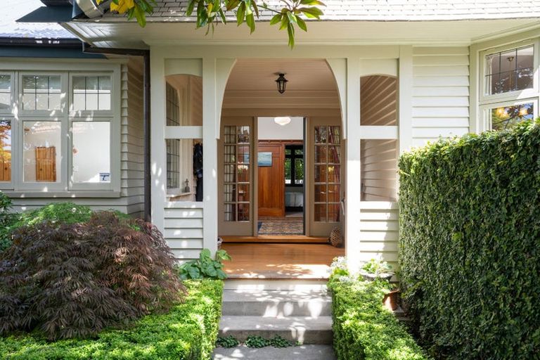 Photo of property in 11 Idris Road, Fendalton, Christchurch, 8052