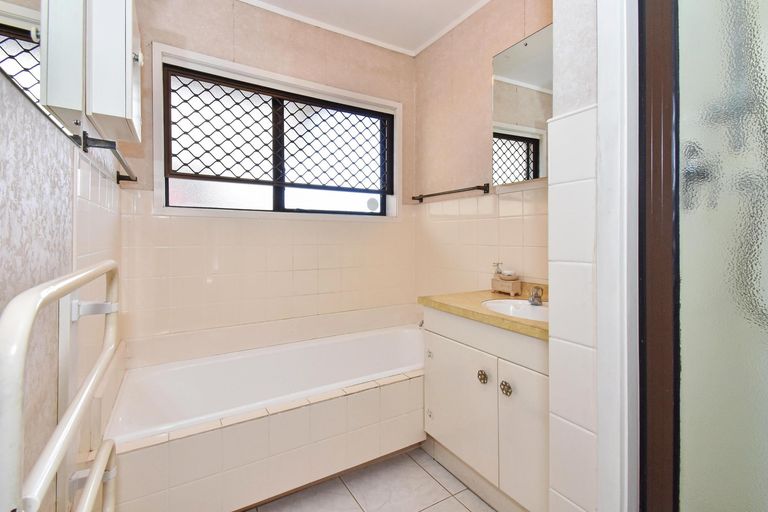 Photo of property in 2/30 Hoteo Avenue, Papatoetoe, Auckland, 2025