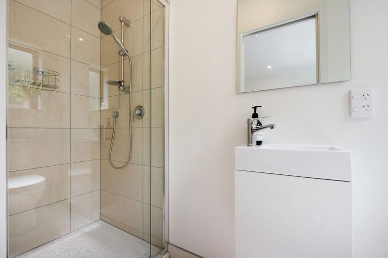 Photo of property in 5 Cunliffe Street, Johnsonville, Wellington, 6037