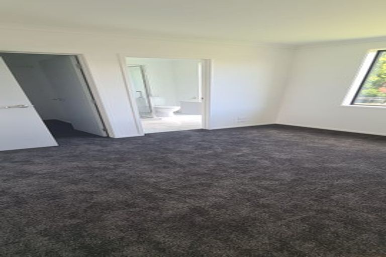 Photo of property in 23 Boundary Road, Opaheke, Papakura, 2113