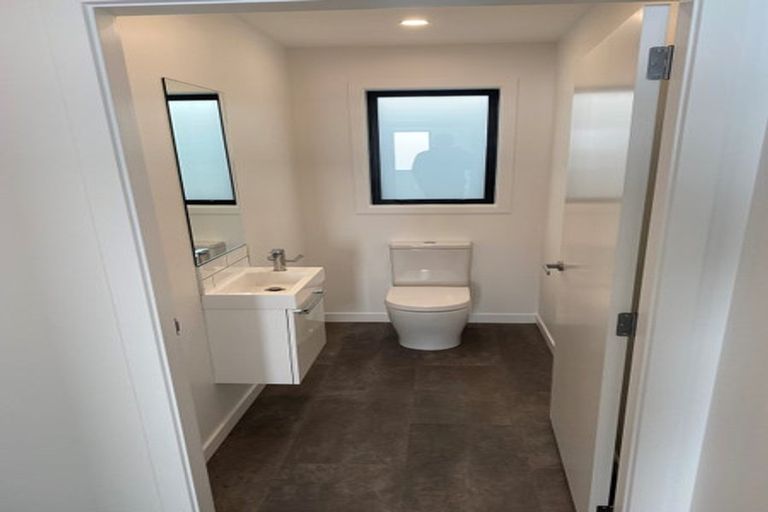 Photo of property in 422 Ohiro Road, Brooklyn, Wellington, 6021