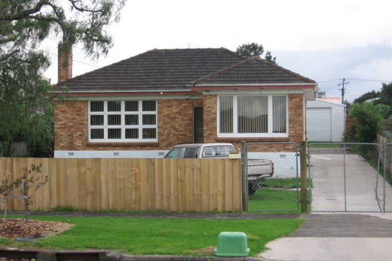 Photo of property in 6 Ballance Avenue, Papatoetoe, Auckland, 2104