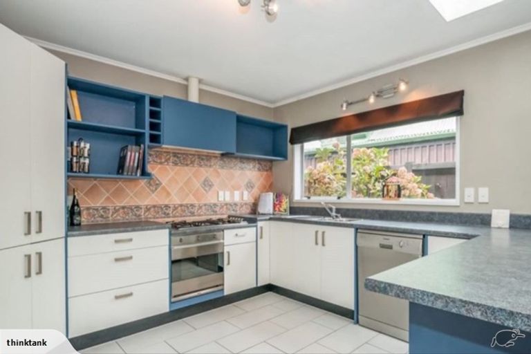 Photo of property in 70 Knights Road, Hutt Central, Lower Hutt, 5010
