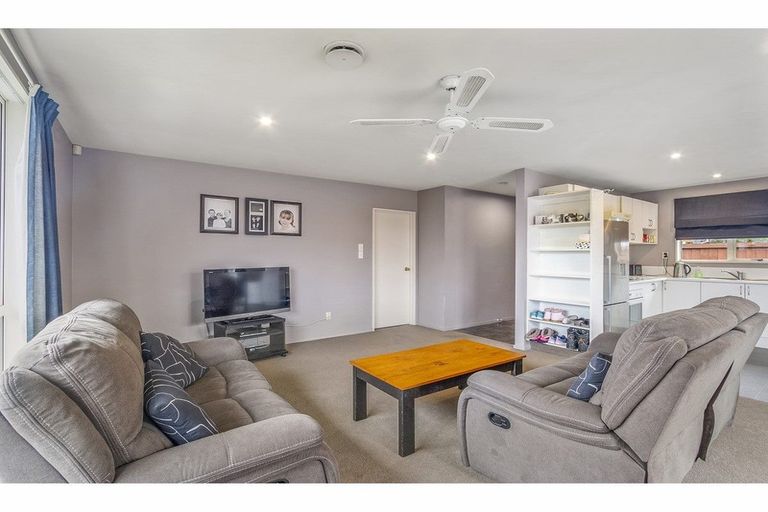 Photo of property in 44 Shands Road, Hornby, Christchurch, 8042