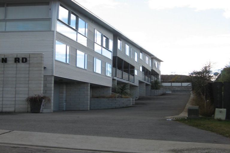 Photo of property in 7/29 Hamilton Road, Queenstown, 9300