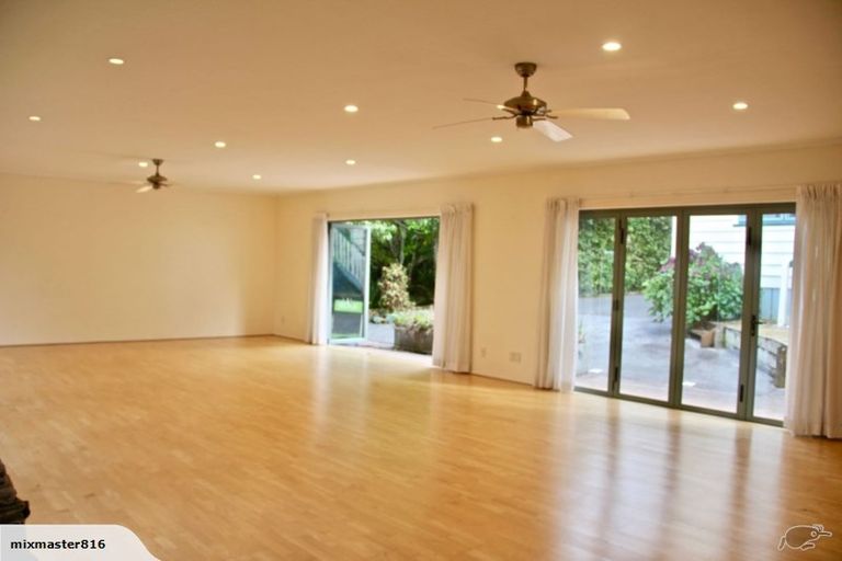 Photo of property in 18 Huia Road, Titirangi, Auckland, 0604