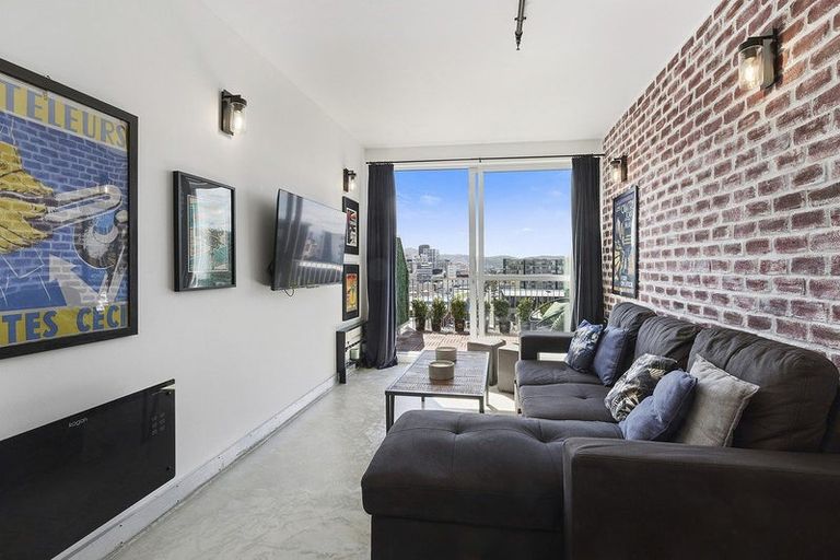 Photo of property in Qba Apartments, 4d/51 Webb Street, Mount Cook, Wellington, 6011