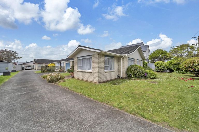 Photo of property in 24 Surrey Street, Hawera, 4610