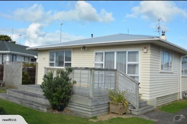 Photo of property in 23 Pacey Avenue, Hawera, 4610