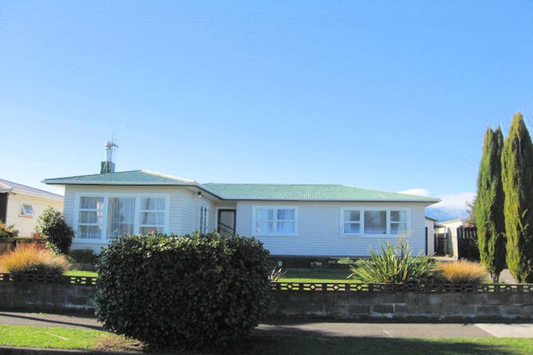 Photo of property in 22 Cobham Street, Levin, 5510
