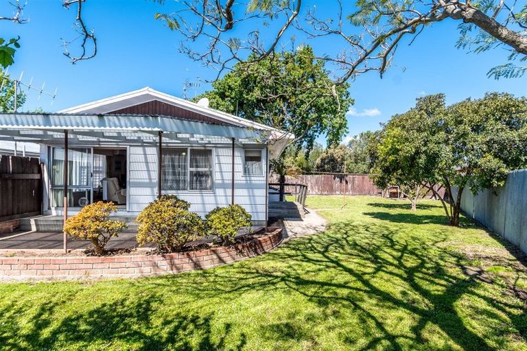 Photo of property in 2/41 Lyttelton Crescent, Tamatea, Napier, 4112