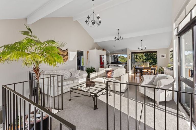 Photo of property in 279 Peka Peka Road, Peka Peka, Waikanae, 5391