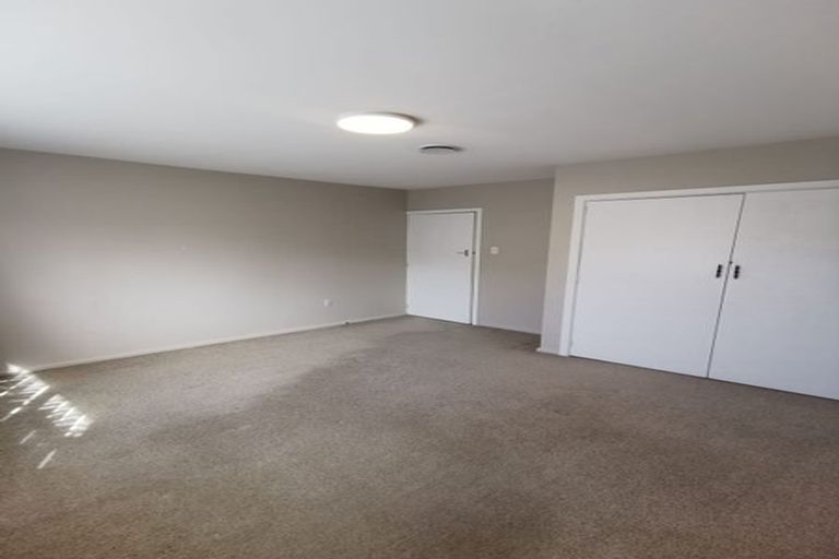 Photo of property in 11 Manor Place, Bryndwr, Christchurch, 8053