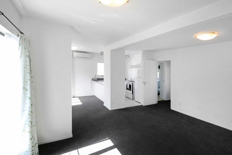 Photo of property in 8/72 Waiwhetu Road, Waiwhetu, Lower Hutt, 5010
