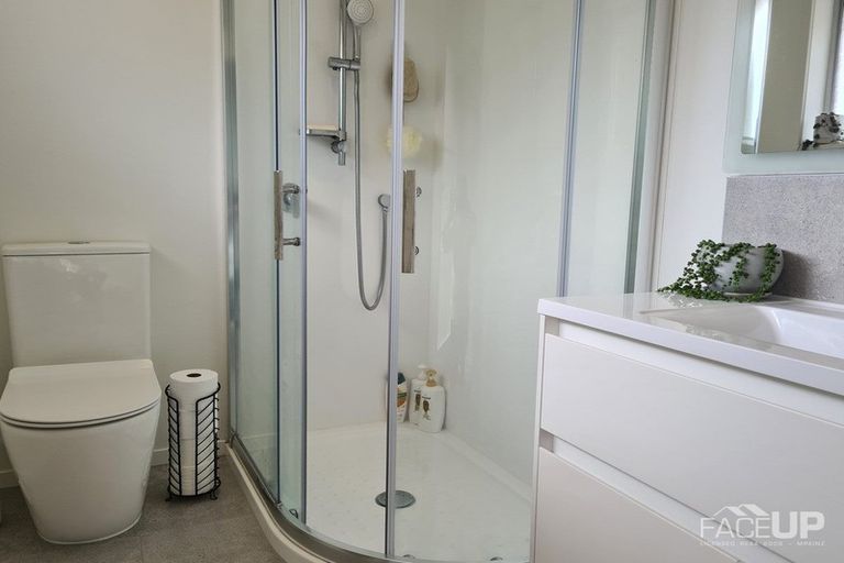 Photo of property in 2/38 Nile Road, Milford, Auckland, 0620