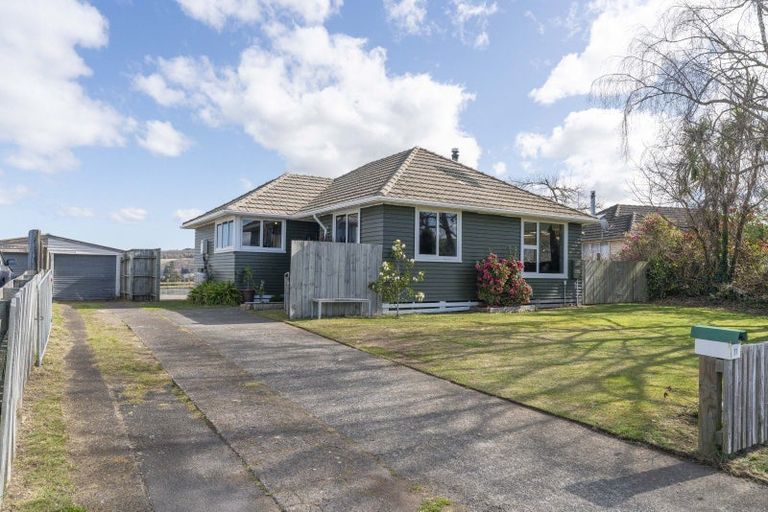 Photo of property in 11 Raukawa Crescent, Wairakei, Taupo, 3332