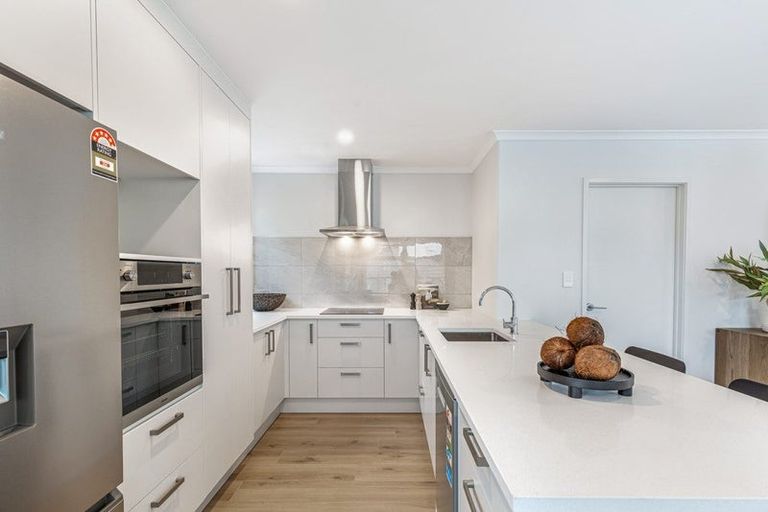 Photo of property in 10b Kotuku Street, Te Atatu Peninsula, Auckland, 0610