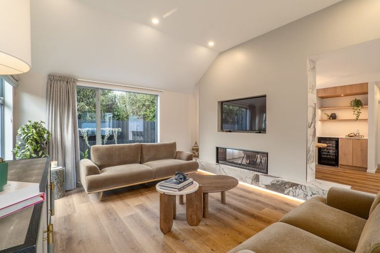 Photo of property in 92a Jeffreys Road, Fendalton, Christchurch, 8052