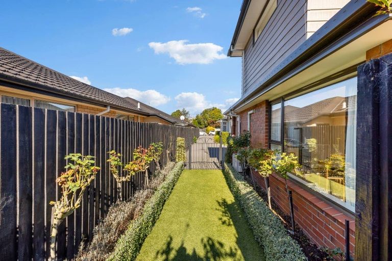 Photo of property in 8a Freyberg Avenue, Riccarton, Christchurch, 8011